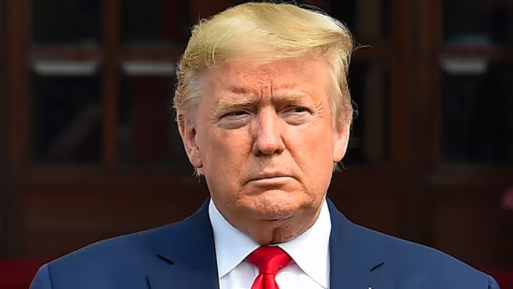 https://salarnews.in/public/uploads/images/newsimages/maannewsimage30082025_172821_Donald Trump.png